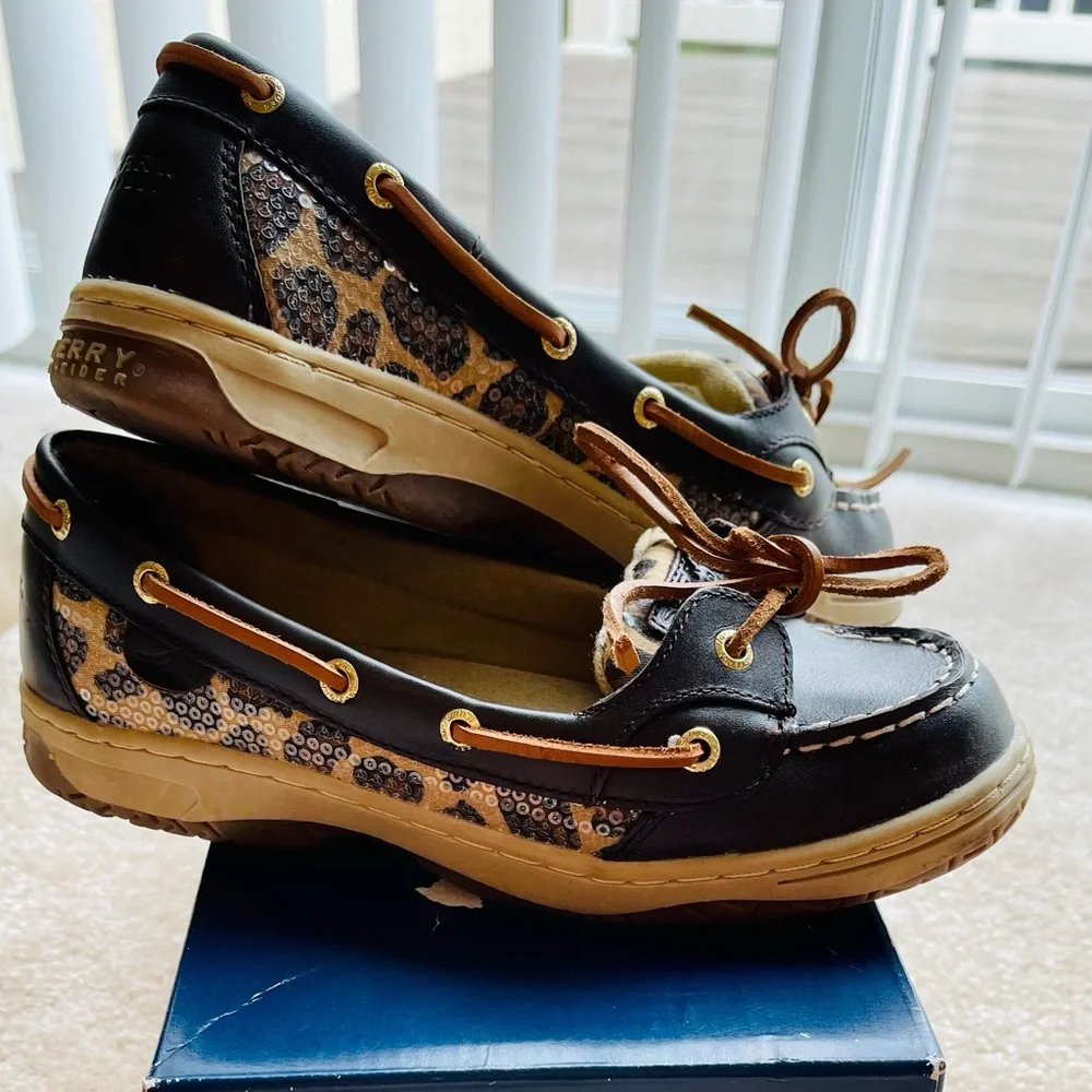 Sperry Top-Sider, Girls Size 5, New In Box, Preppy, Perfect Gift 🎁
